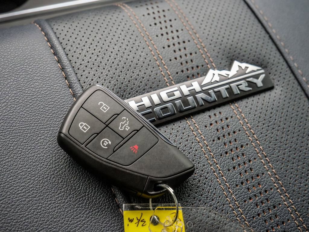 Certified 2025 Chevrolet Silverado 2500 High Country w/ Technology Package image 41