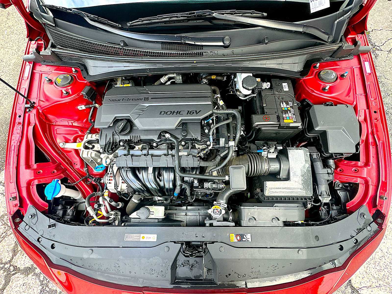 Used 2025 Hyundai Elantra Sport image 17