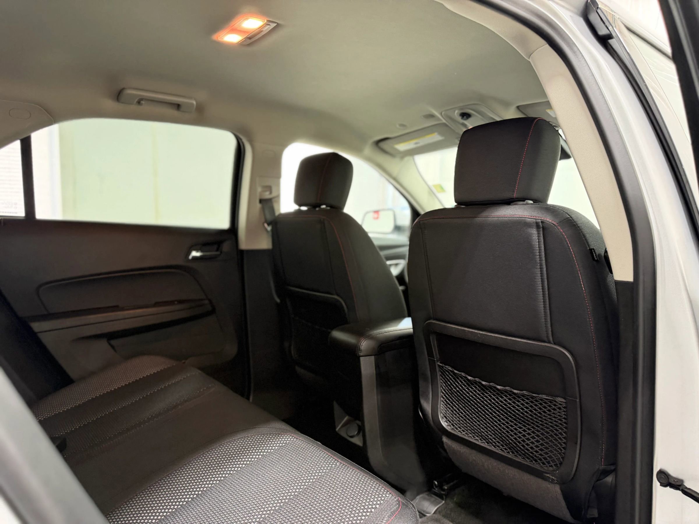 Used 2016 Chevrolet Equinox LT w/ Convenience Package image 32