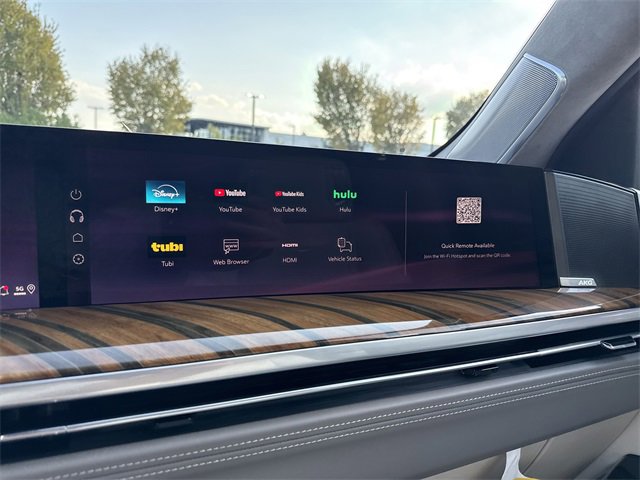 Certified 2025 Cadillac Escalade Premium Luxury Platinum w/ LPO, Floor Liner Package image 23