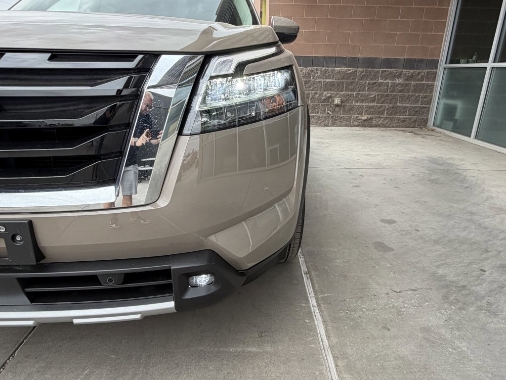 Used 2024 Nissan Pathfinder Platinum w/ Cargo Package image 11