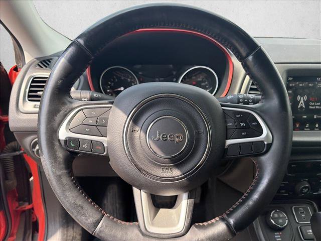 Used 2018 Jeep Compass Trailhawk w/ Navigation Group AWD/4WD image 12