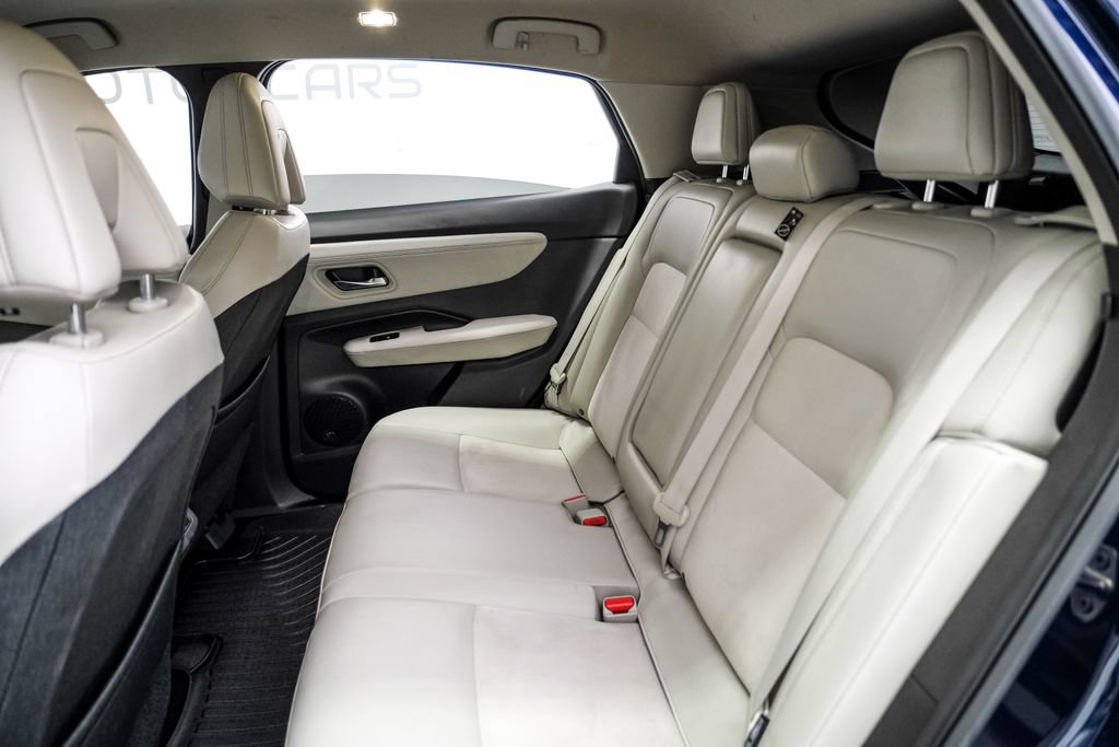 Used 2023 Nissan Ariya FWD image 39