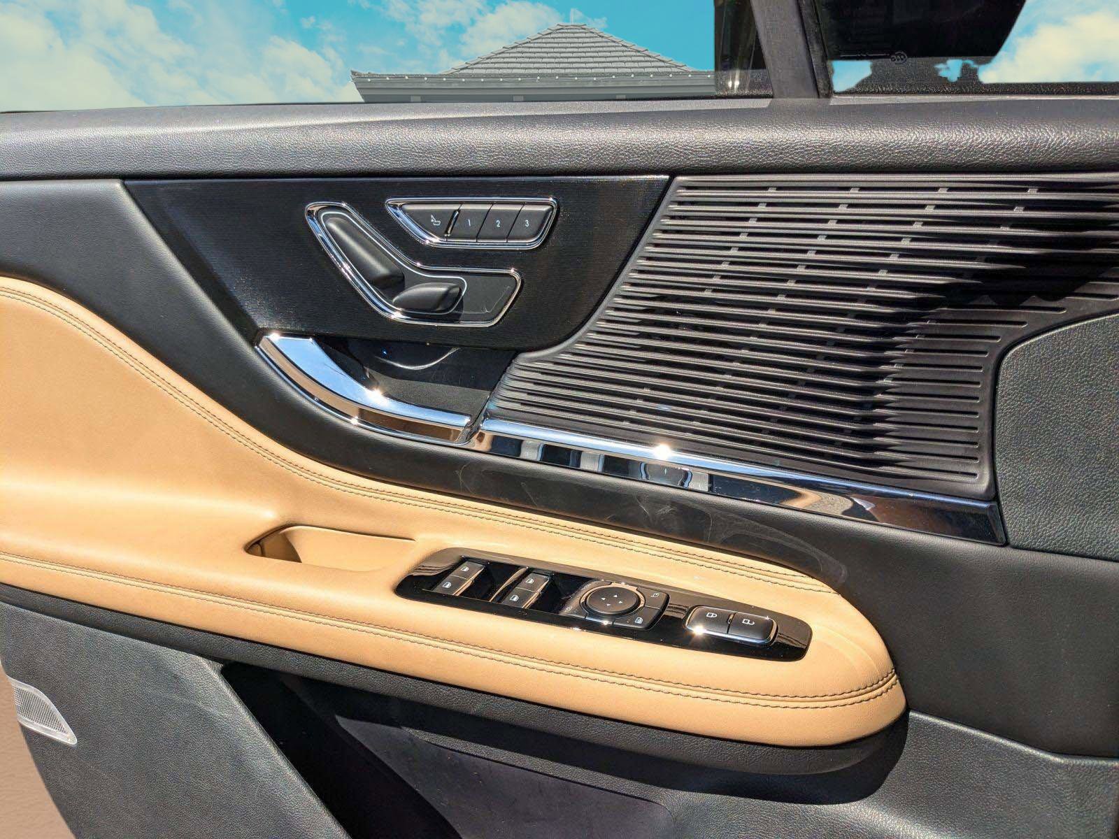 Used 2022 Lincoln Corsair Grand Touring image 27