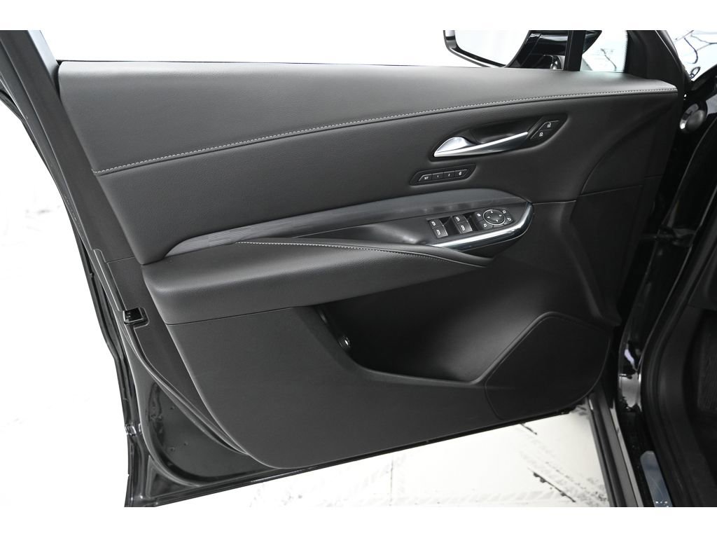 Used 2024 Cadillac XT4 Premium Luxury image 29