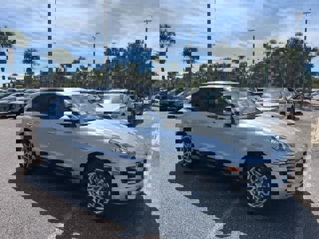 Used 2017 Porsche Macan image 2