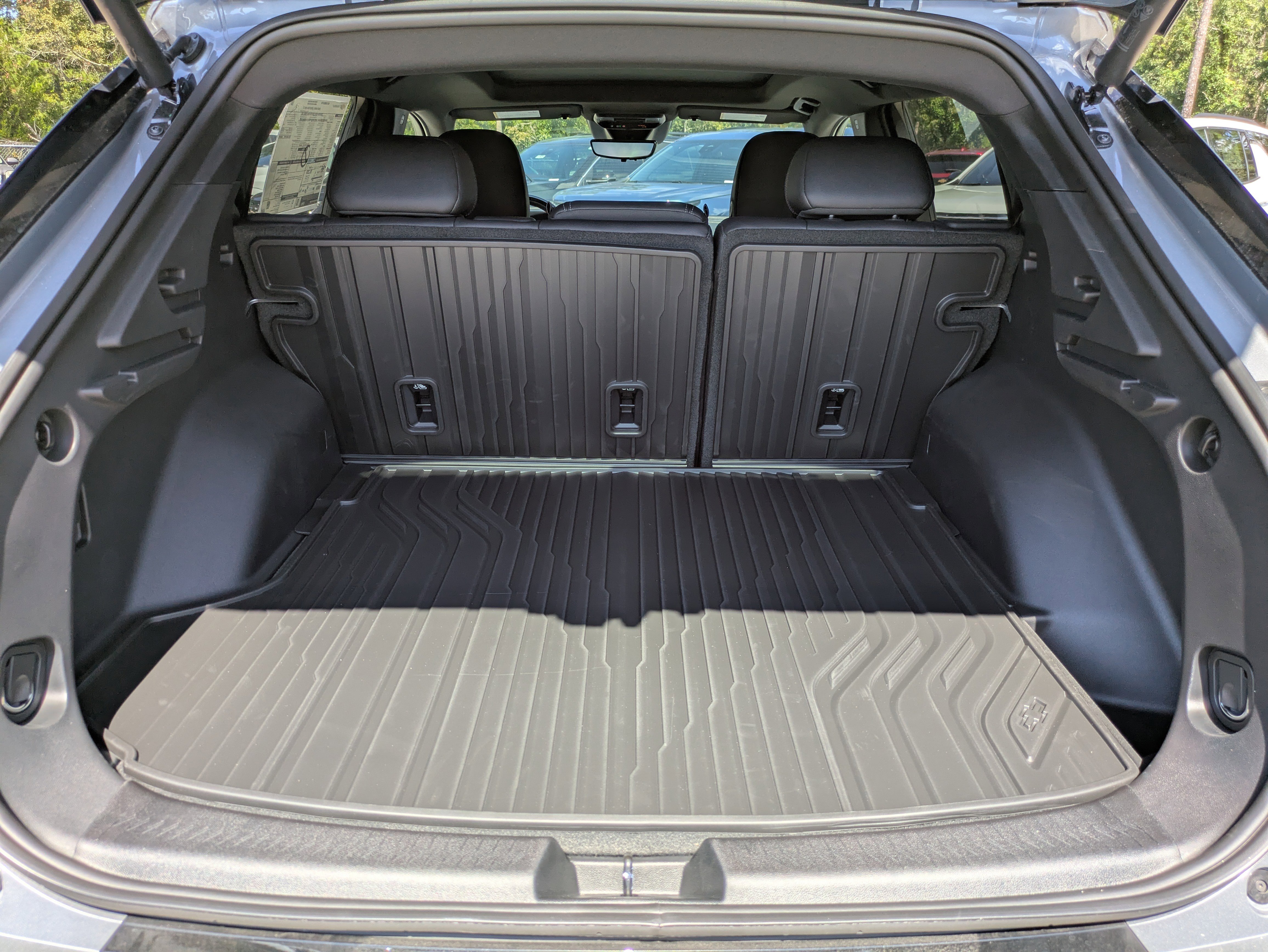 New 2025 Chevrolet Equinox EV RS image 7