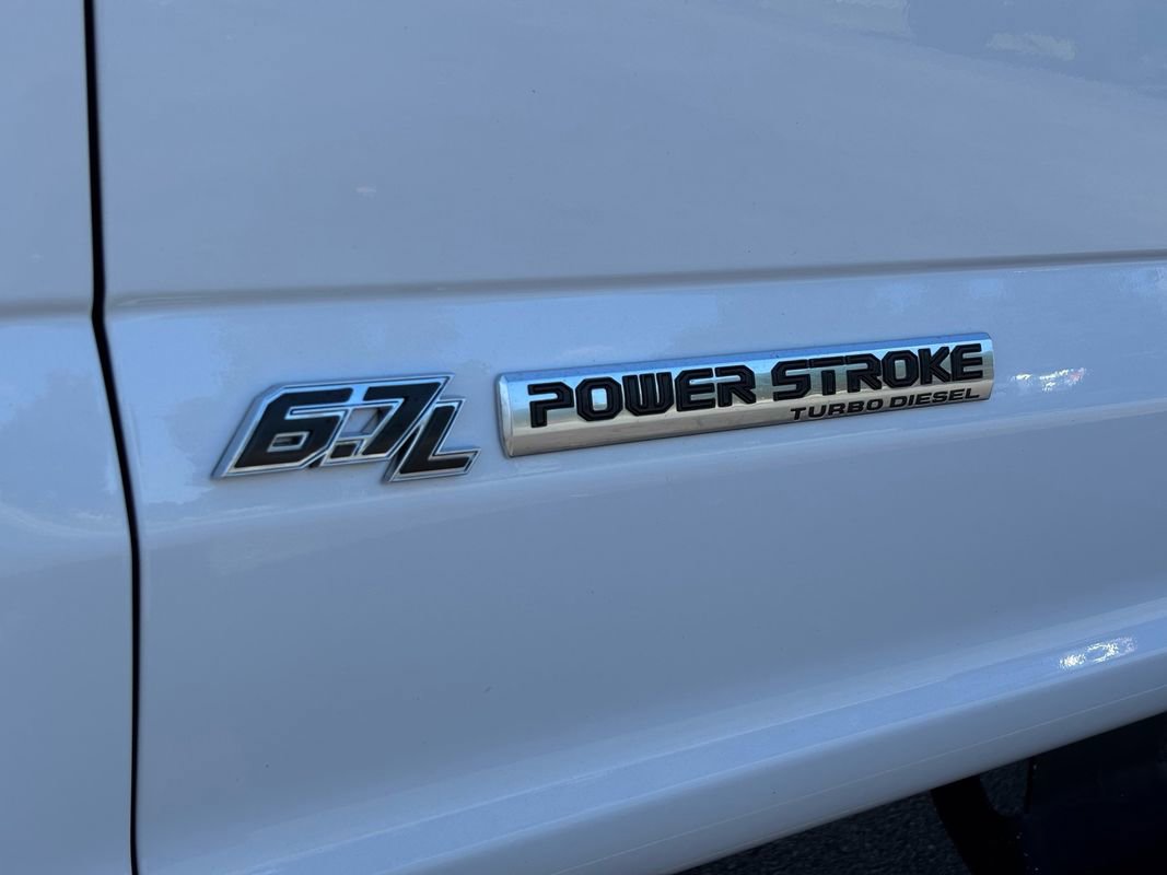 Used 2017 Ford F250 Lariat w/ Lariat Value Package image 10