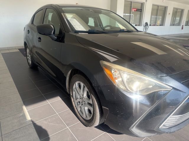 Used 2016 Scion iA FWD image 4