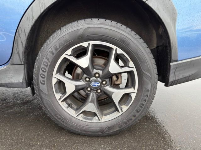 Used 2019 Subaru Crosstrek 2.0i Premium w/ Eyesight System image 25