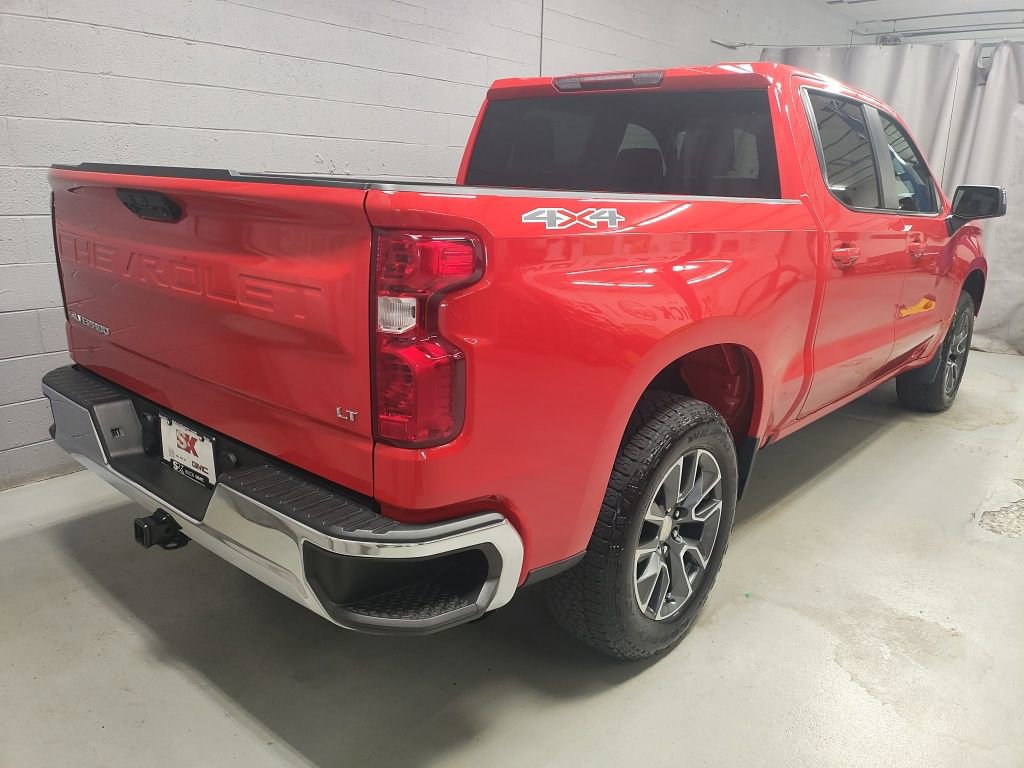 Used 2024 Chevrolet Silverado 1500 LT AWD/4WD image 2