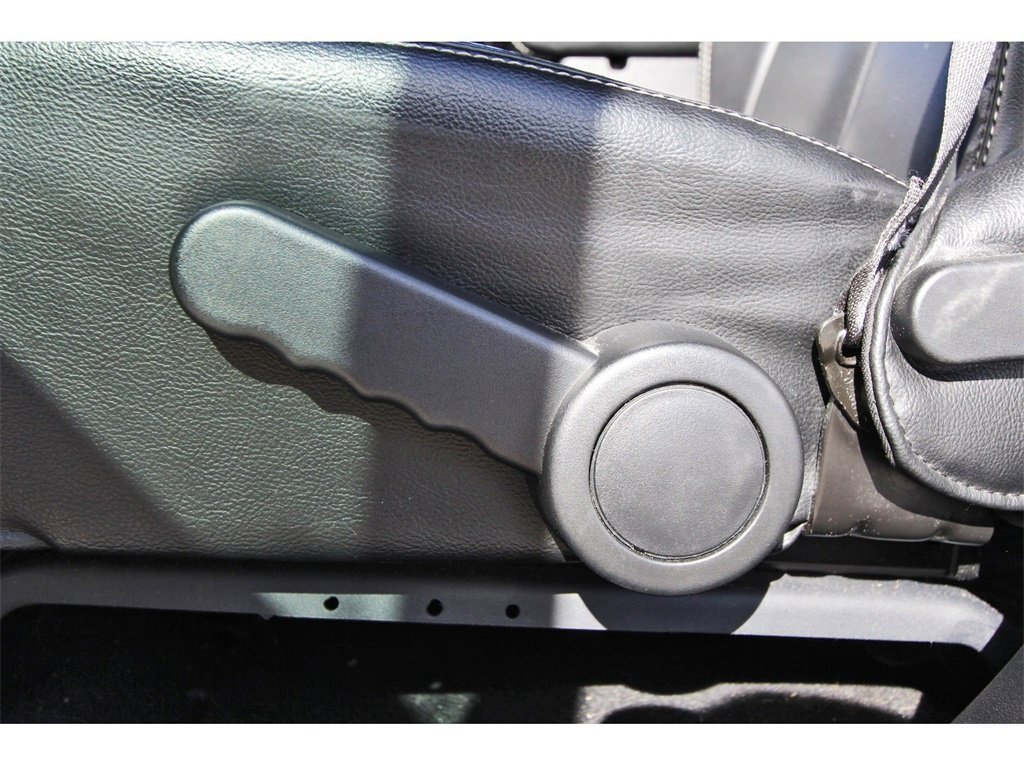 Used 2016 Jeep Wrangler Unlimited Rubicon image 24