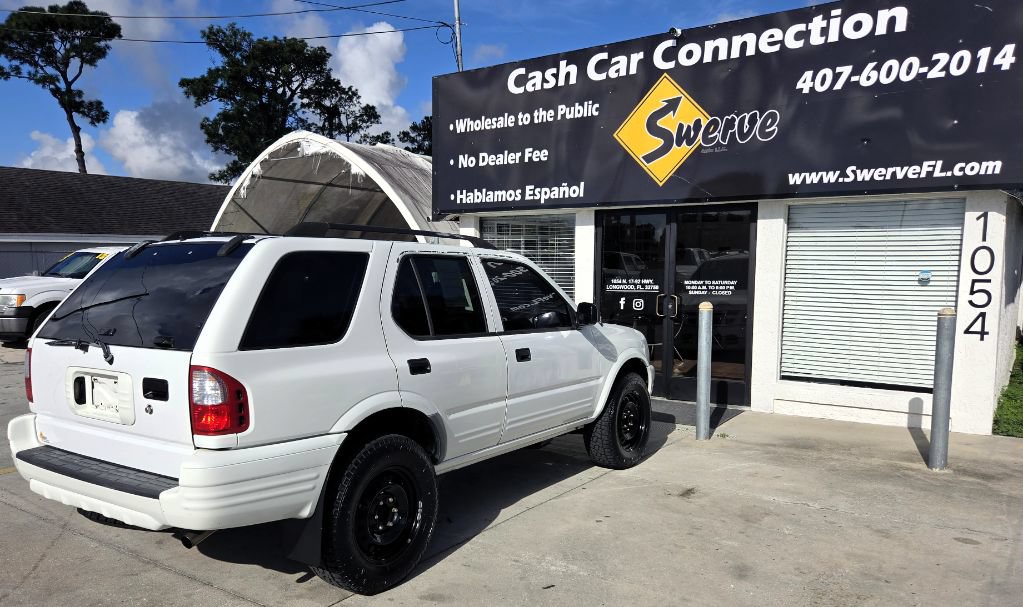 Used 2003 Isuzu Rodeo S RWD image 11