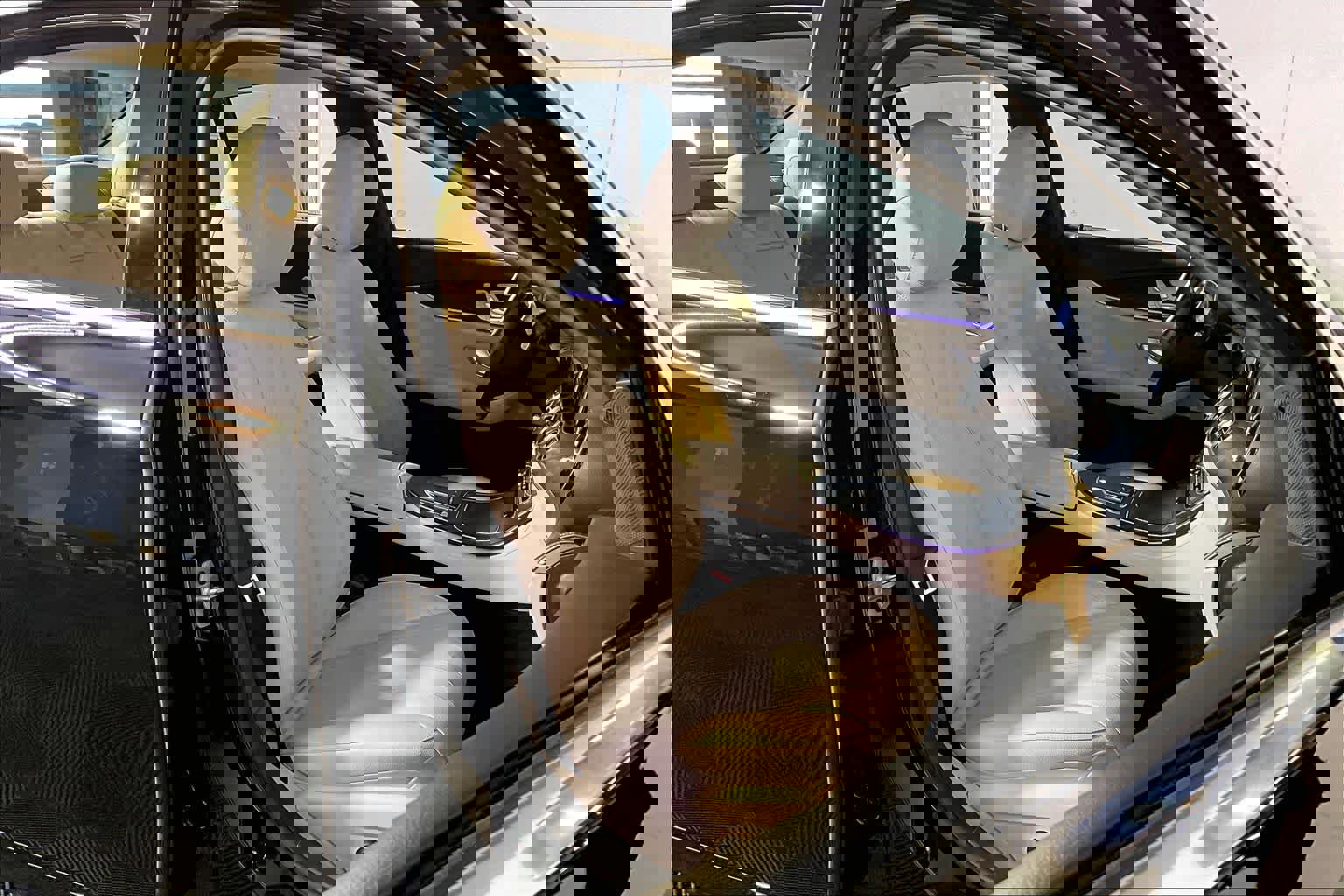 Used 2021 Mercedes-Benz E 350 4MATIC Sedan image 8