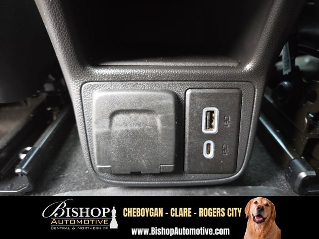 Used 2023 Chevrolet TrailBlazer LT w/ Convenience Package AWD/4WD image 12