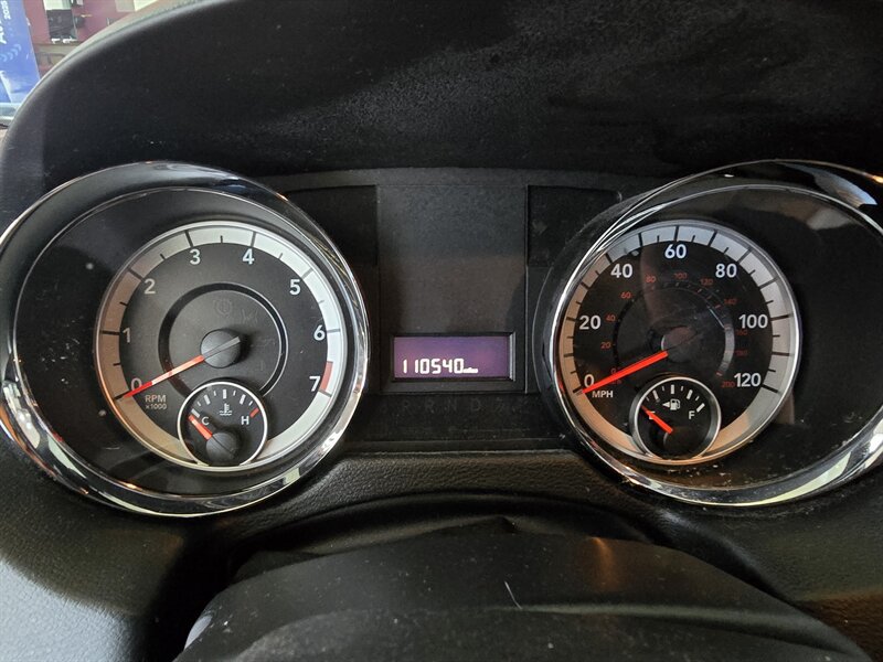 Used 2017 Dodge Grand Caravan SE FWD image 24