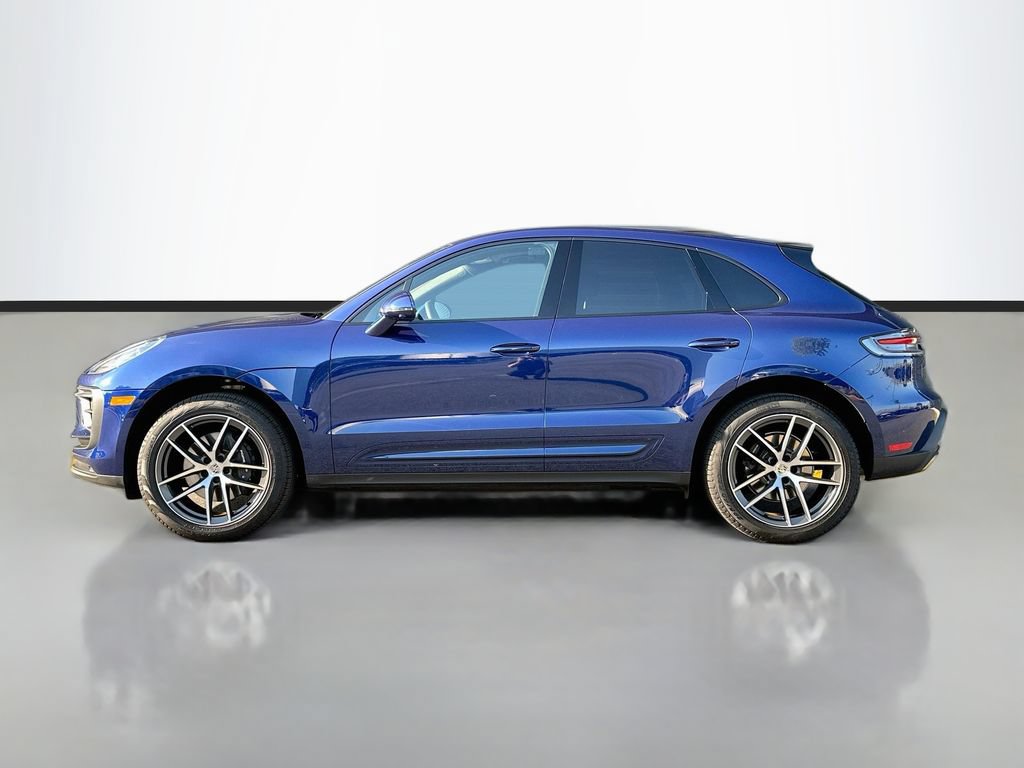 Certified 2026 Porsche Macan AWD/4WD image 2