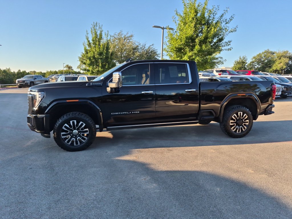 Used 2024 GMC Sierra 2500 Denali Ultimate w/ Max Trailering Package AWD/4WD image 4