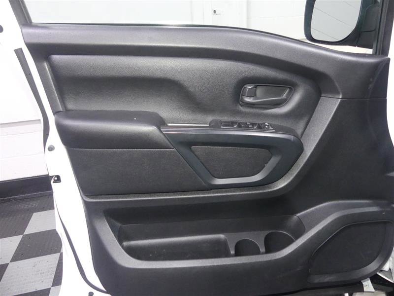 Used 2022 Nissan Titan S w/ S Utility Package image 16