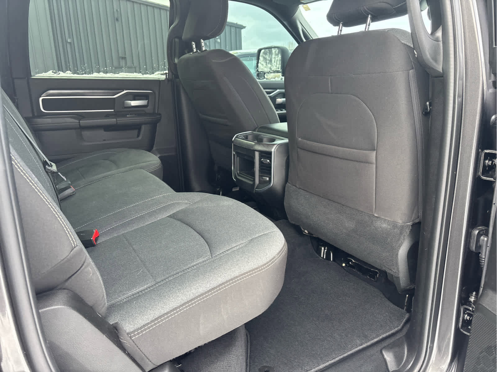 Used 2024 RAM 2500 Big Horn w/ Sport Appearance Package image 29