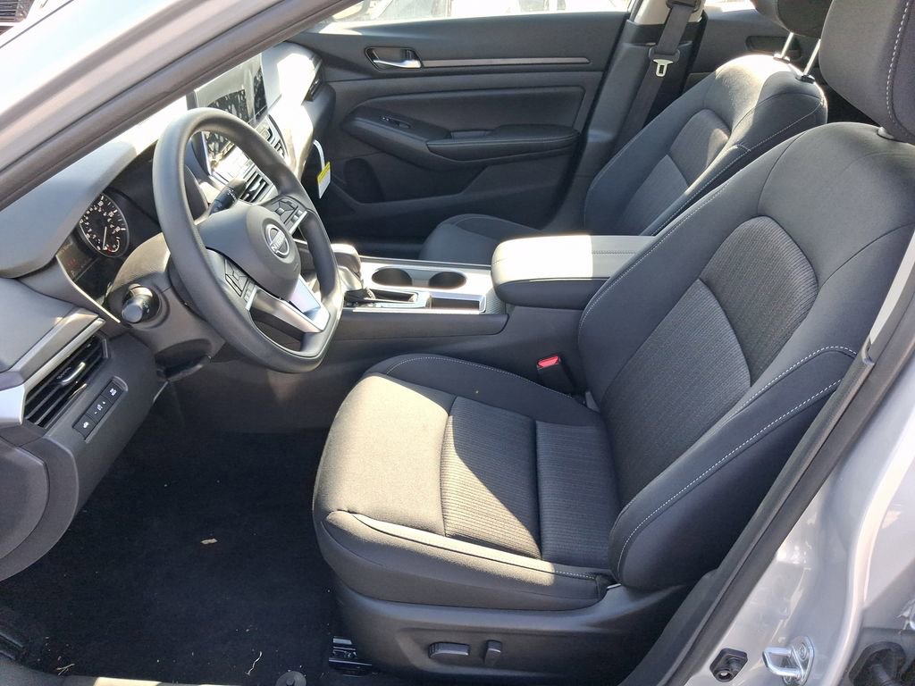 Used 2025 Nissan Altima 2.5 SV w/ SV Special Edition Package image 14