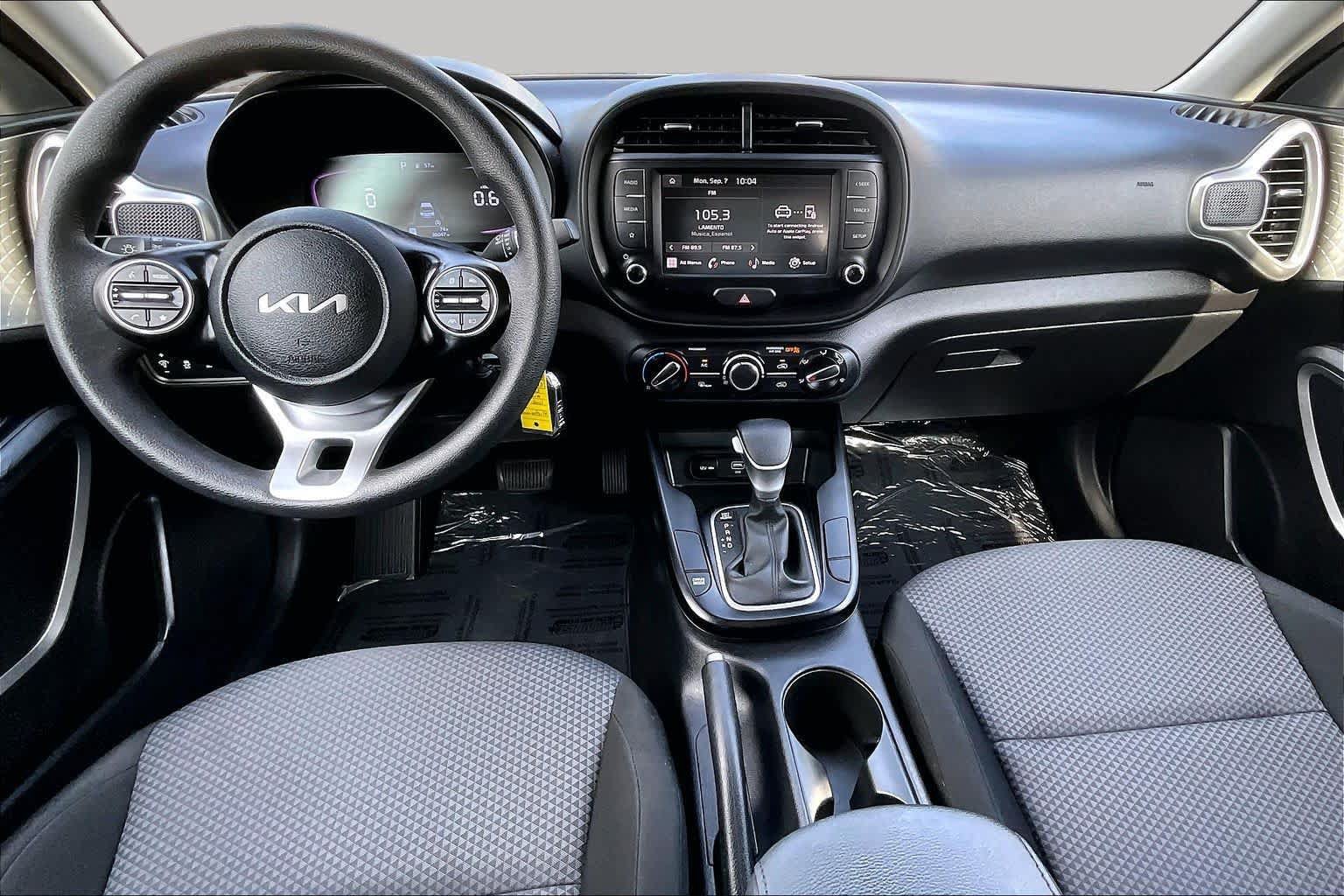 Used 2023 Kia Soul LX FWD image 15