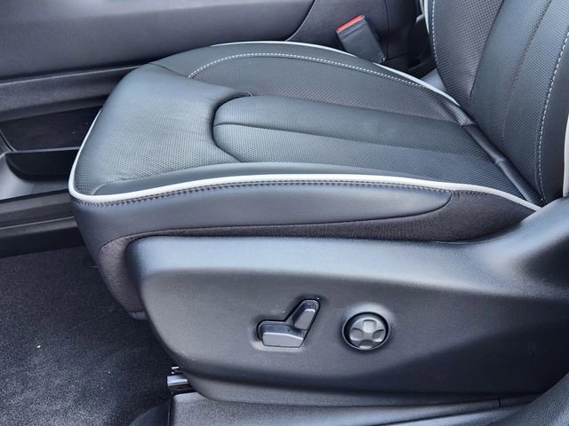 New 2026 Chrysler Pacifica Limited w/ S Appearance Package FWD image 18