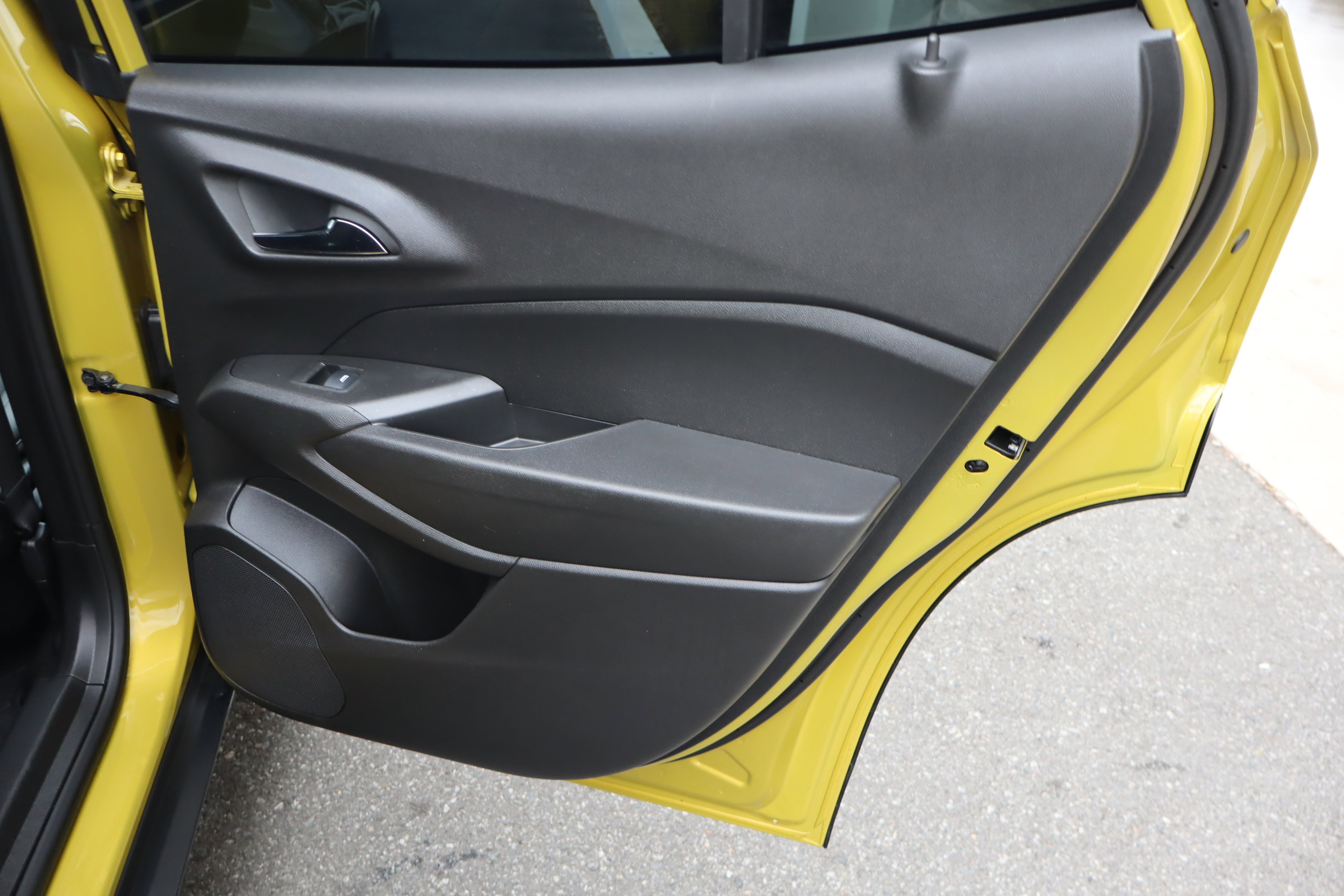 Certified 2024 Chevrolet Trax ACTIV w/ Sunroof Package image 35