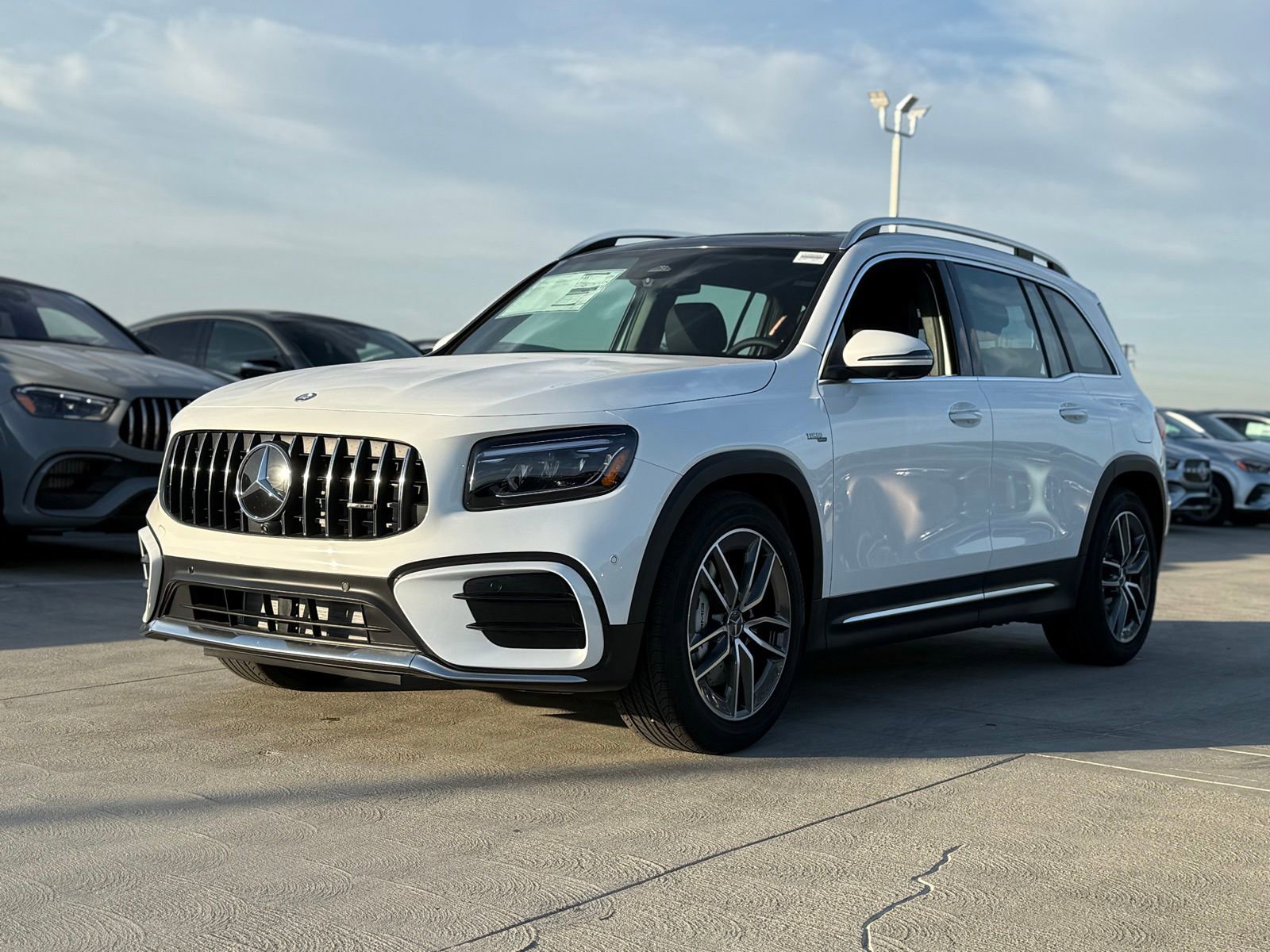 New 2026 Mercedes-Benz GLB 35 AMG 4MATIC image 6