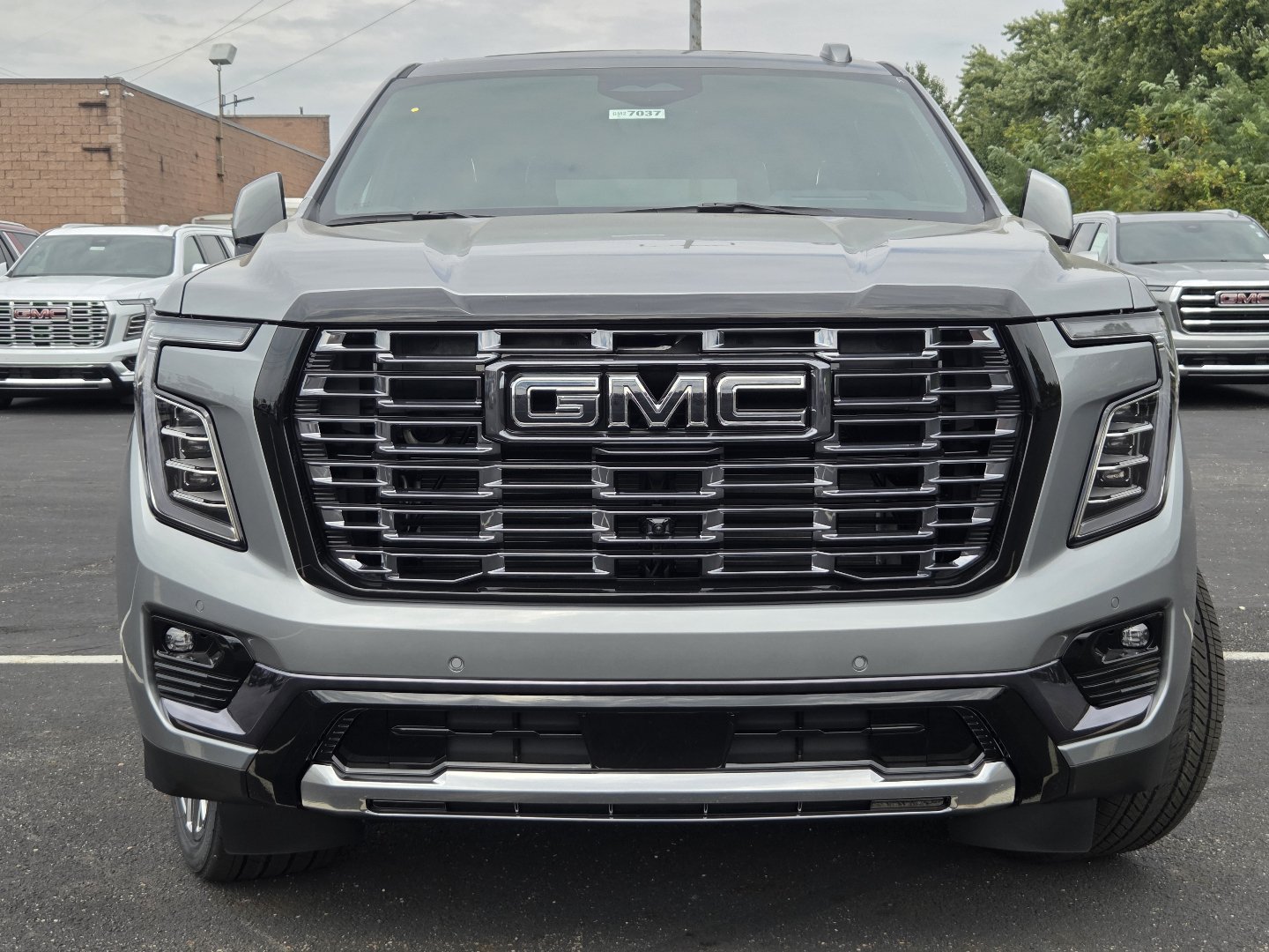 New 2027 GMC Yukon XL Denali Ultimate w/ LPO, Floor Liner Package AWD/4WD image 15