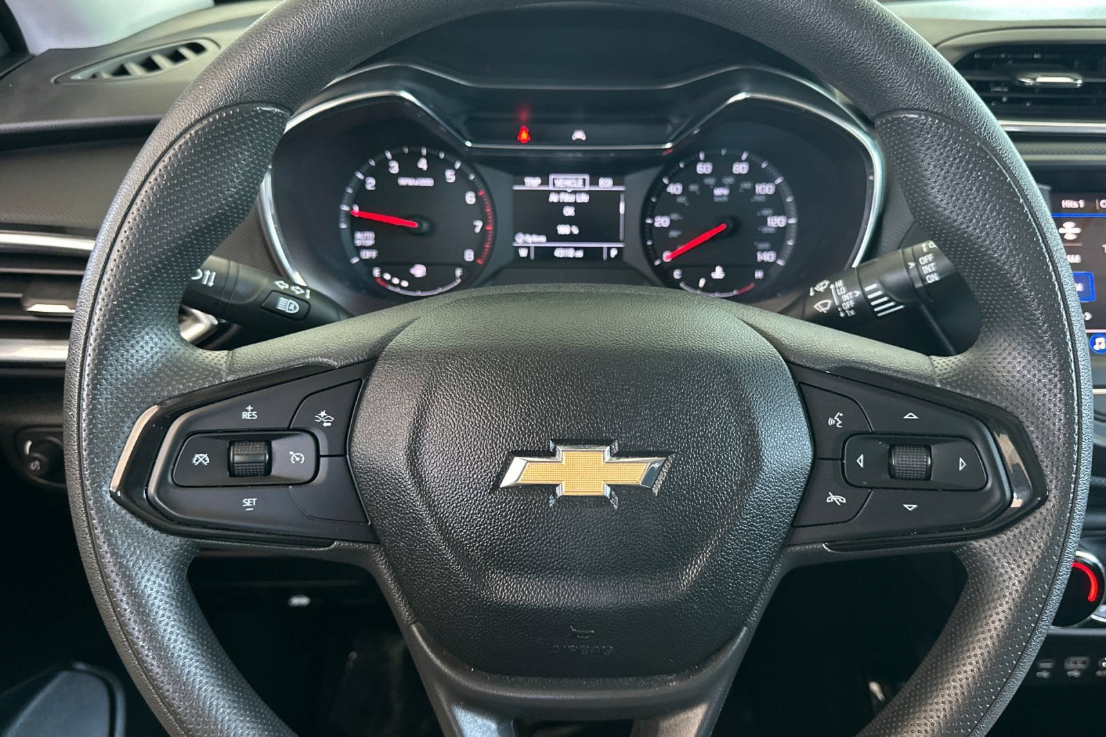 Used 2023 Chevrolet TrailBlazer LT FWD image 29