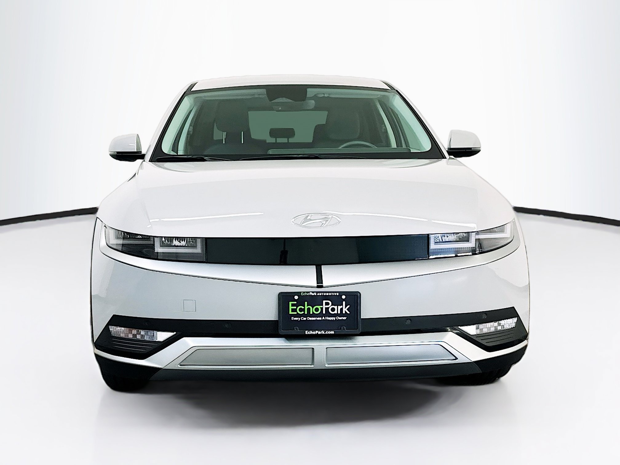 Used 2024 Hyundai Ioniq 5 SEL AWD/4WD image 2