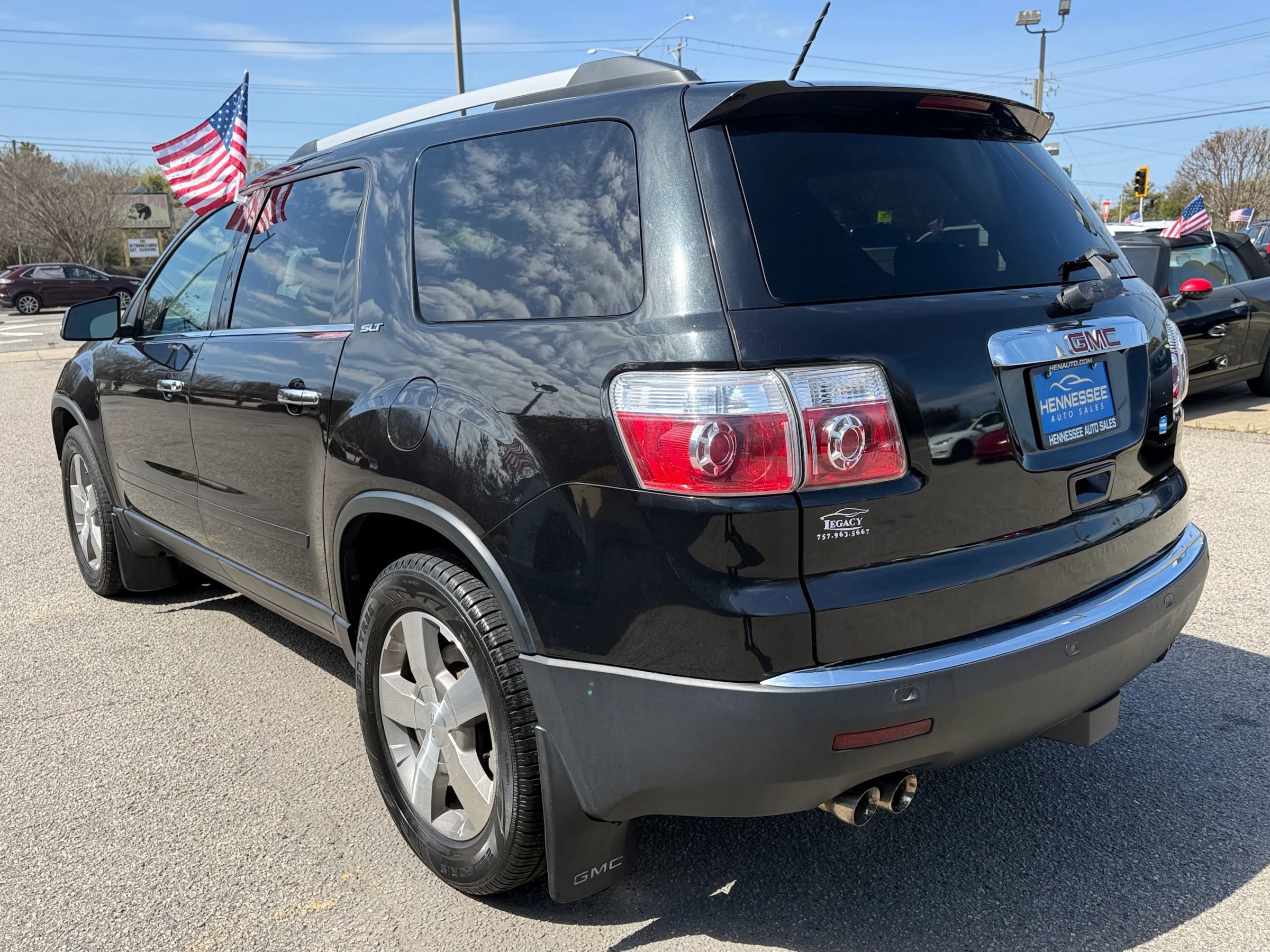 Used 2011 GMC Acadia SLT image 12