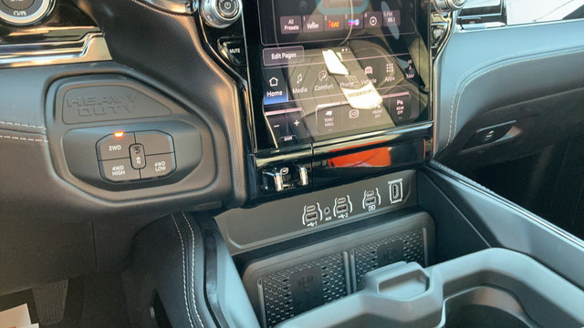 New 2027 RAM 3500 Limited AWD/4WD image 17