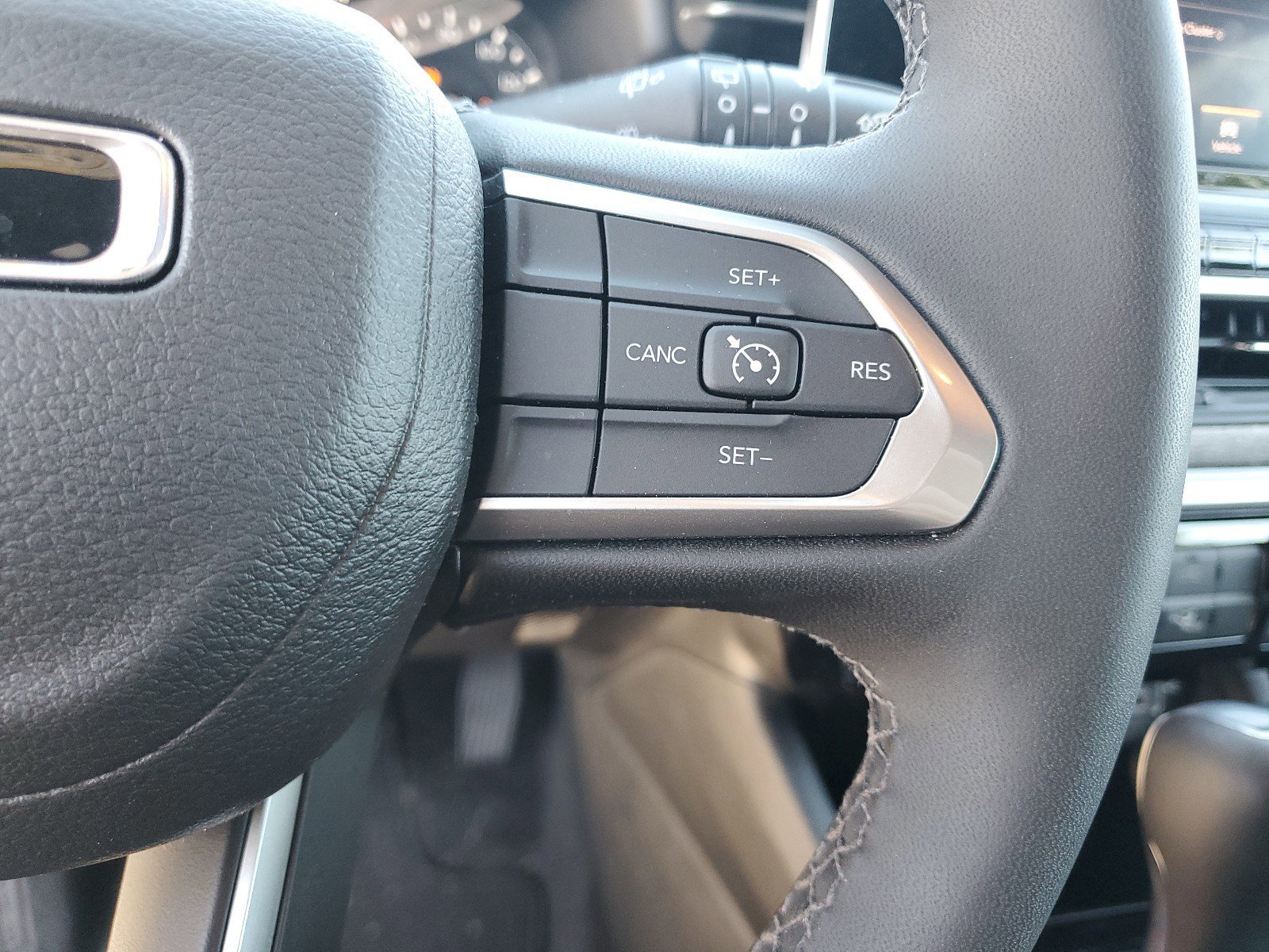 Certified 2026 Jeep Compass Latitude AWD/4WD image 28