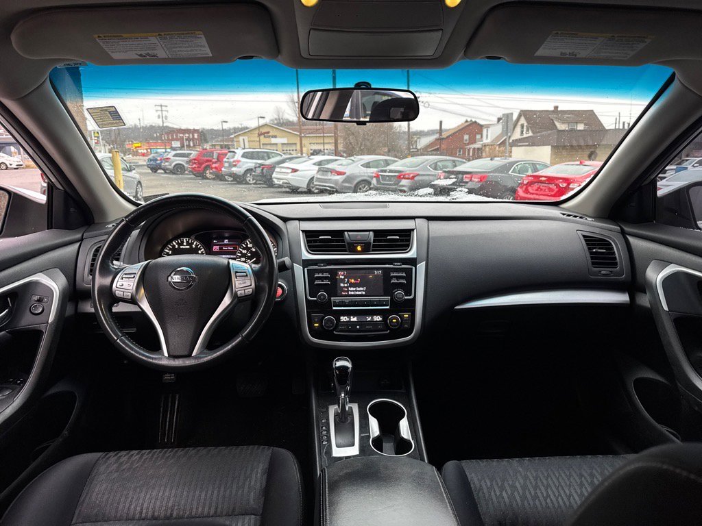 Used 2018 Nissan Altima 2.5 SV image 9
