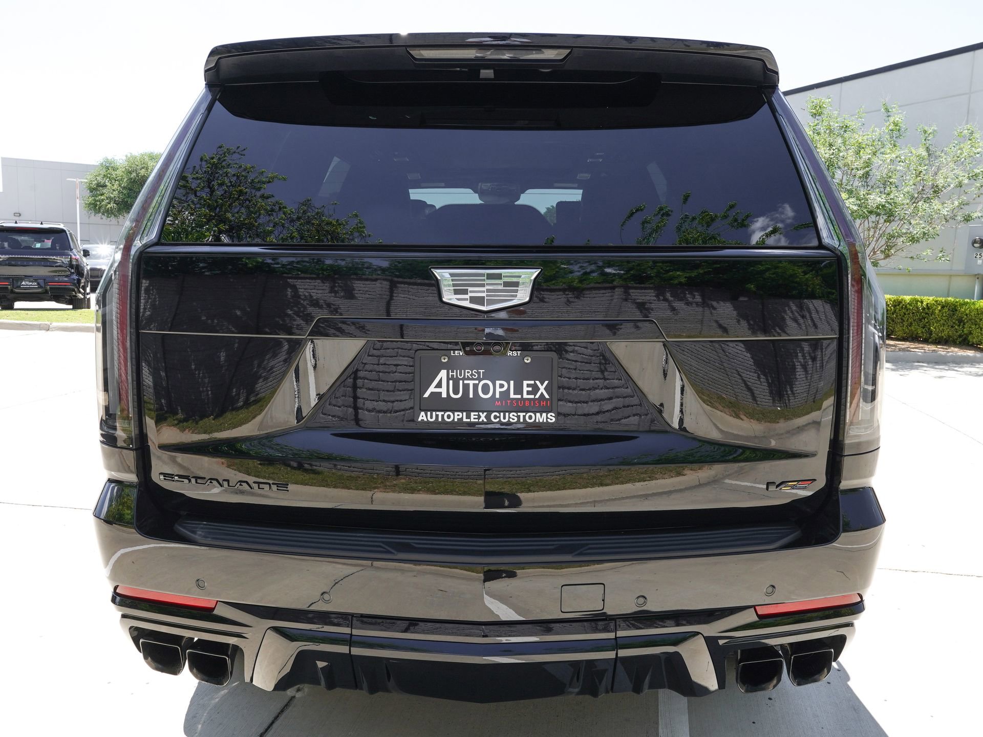 Used 2026 Cadillac Escalade V w/ LPO, ONYX Package image 7