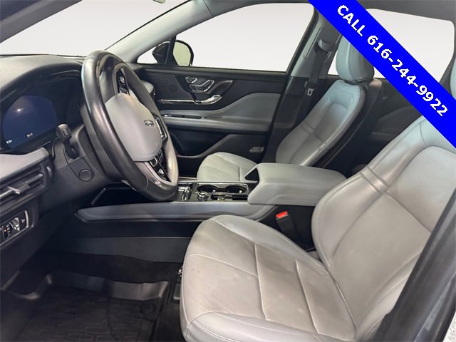 Used 2022 Lincoln Corsair Reserve w/ Elements Package image 6