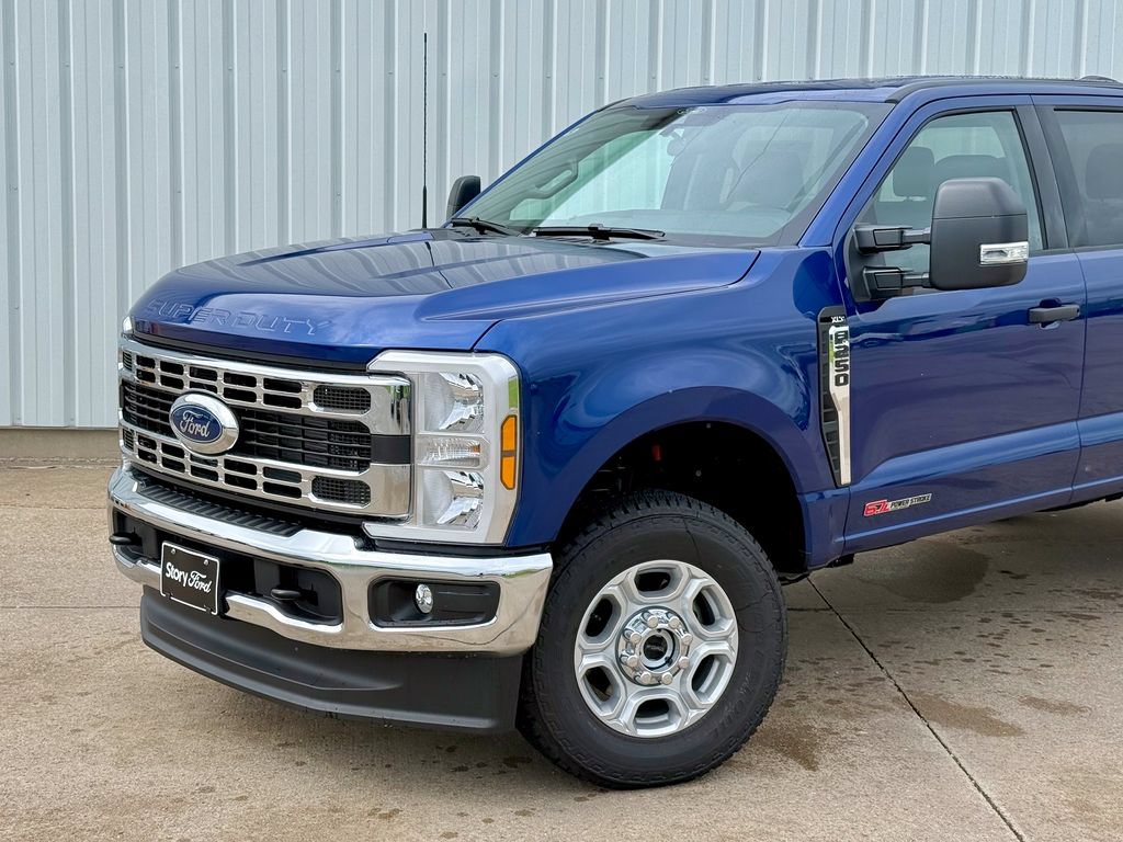 New 2026 Ford F250 XLT AWD/4WD image 2