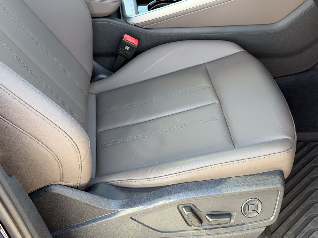 Certified 2025 Audi Q5 Premium w/ Convenience Package AWD/4WD image 15