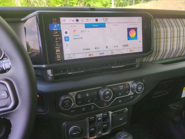 New 2026 Jeep Gladiator Sport AWD/4WD image 35