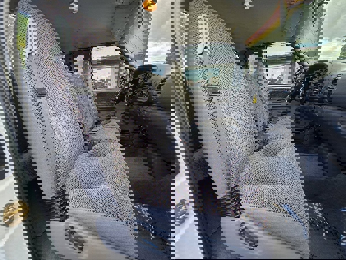 Used 1999 Dodge Ram 2500 Truck 2WD Quad Cab image 11