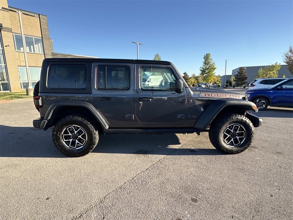 Used 2024 Jeep Wrangler Unlimited Rubicon image 10