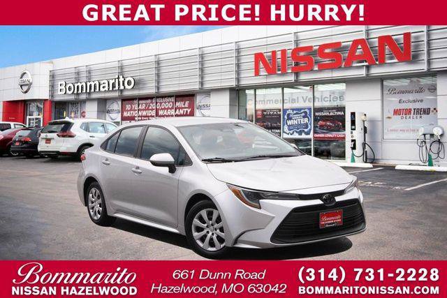 Used 2024 Toyota Corolla LE FWD image 1