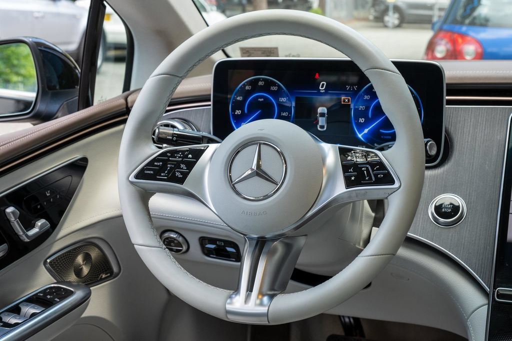 Used 2023 Mercedes-Benz EQE 350+ 4MATIC Sedan image 24