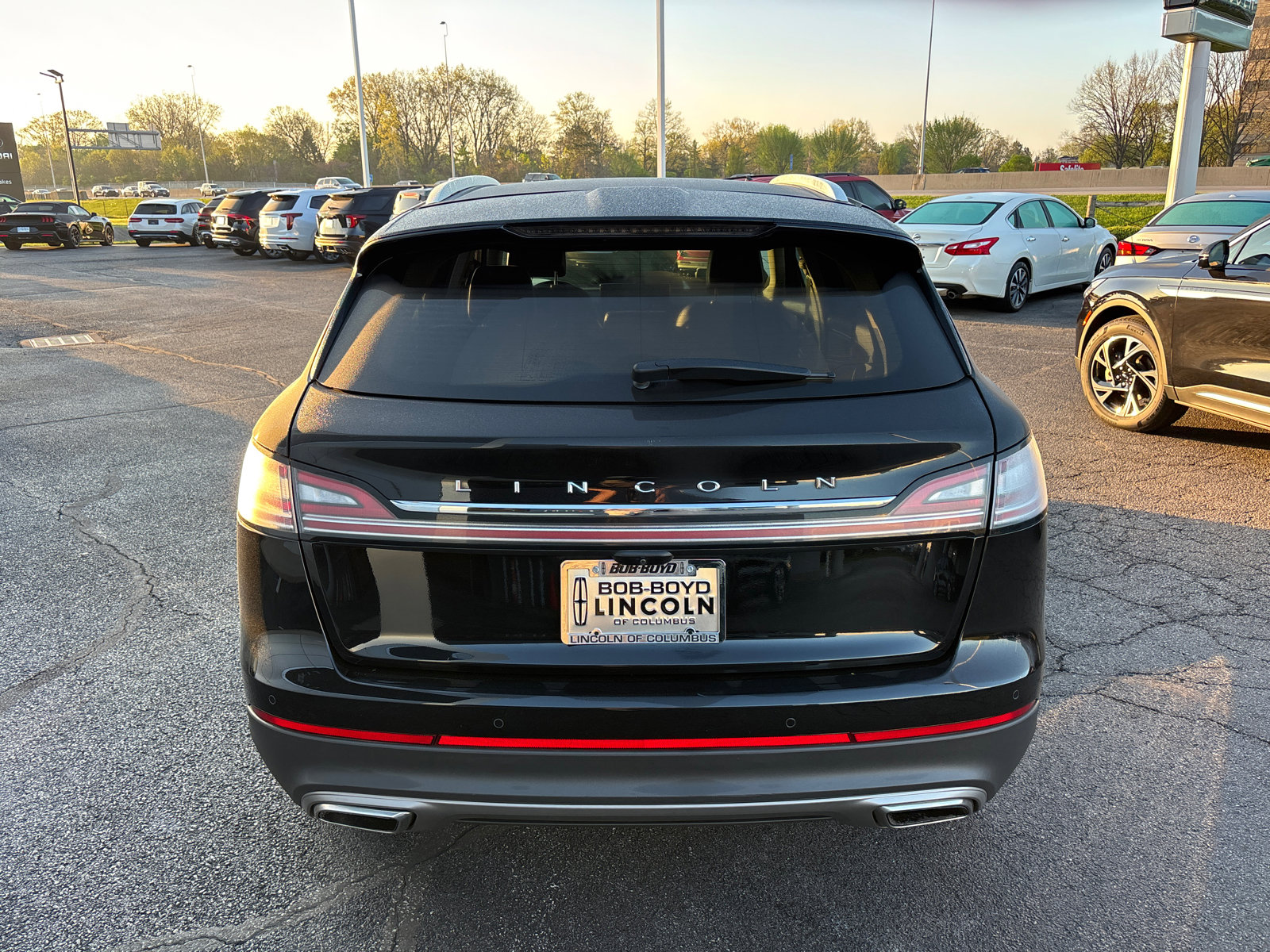 Used 2023 Lincoln Nautilus FWD image 6