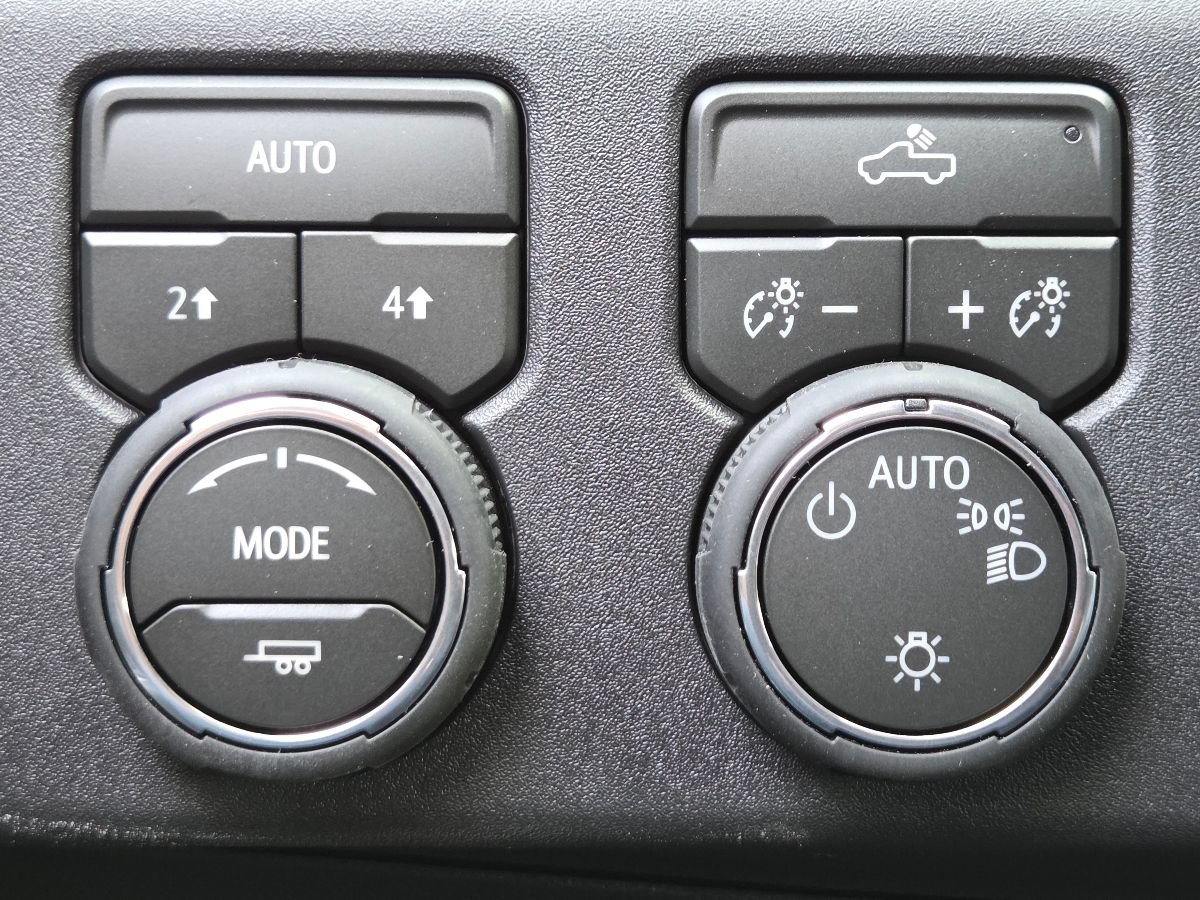 New 2026 Chevrolet Silverado 1500 LT AWD/4WD image 7