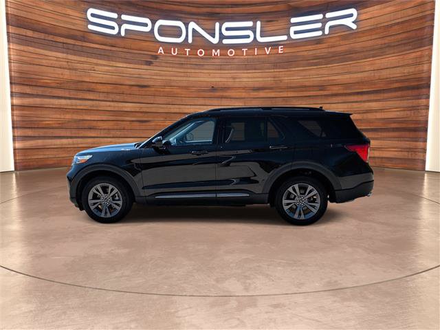Certified 2024 Ford Explorer XLT w/ Equipment Group 202A AWD/4WD image 2