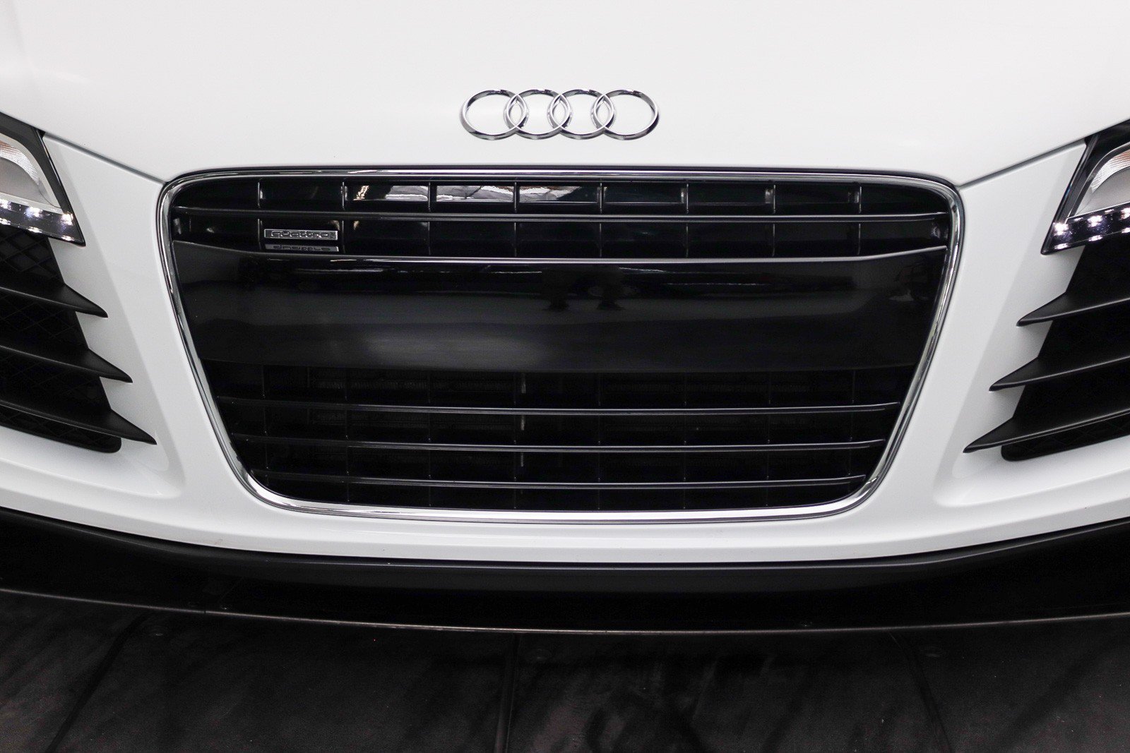Used 2009 Audi R8 V8 AWD/4WD image 10