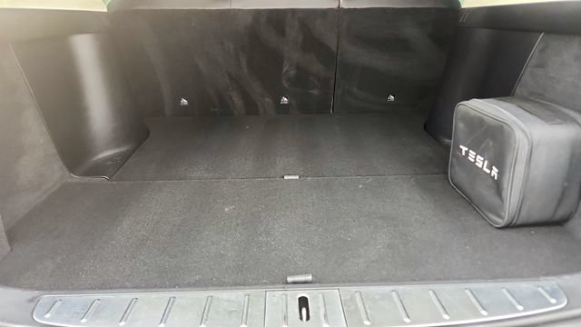 Used 2018 Tesla Model X 75D AWD/4WD image 30